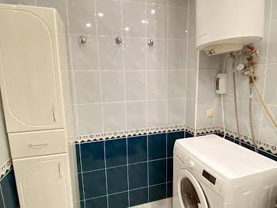 квартира по адресу Червоной Калины просп. (Владимира Маяковского), 91-В