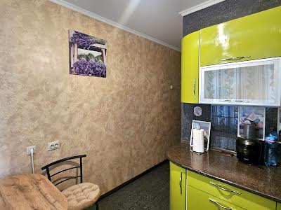 квартира за адресою Андрія Малишка вул., 3