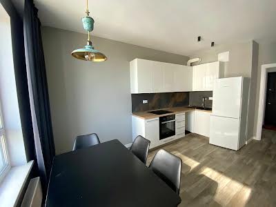 квартира за адресою Зарічна вул., 1г