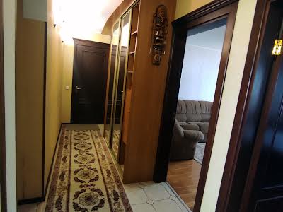 квартира за адресою Свободи просп., 30А