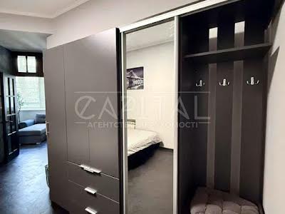 квартира за адресою Шота Руставелі вул., 20-Б