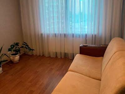 квартира по адресу Софии Русовой ул., 3
