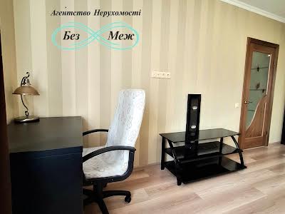 квартира за адресою Боголюбова вул., 10