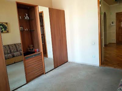 квартира за адресою Чернышевская, 4