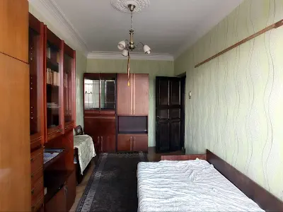 квартира за адресою Леоніда Каденюка просп. (Юрія Гагаріна), 2-35