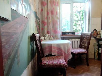 кімната за адресою Тополева вул., 3