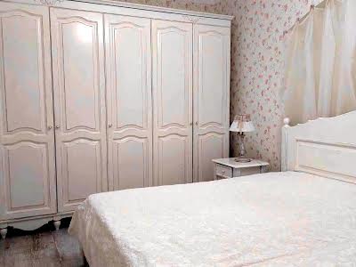 квартира за адресою Драгоманова вул., 4