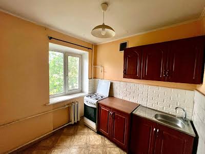 квартира за адресою Олени Теліги вул., 21