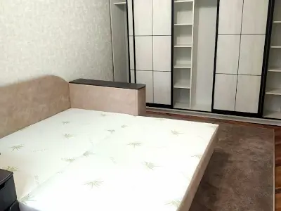 квартира по адресу Ісаакяна ул., 2