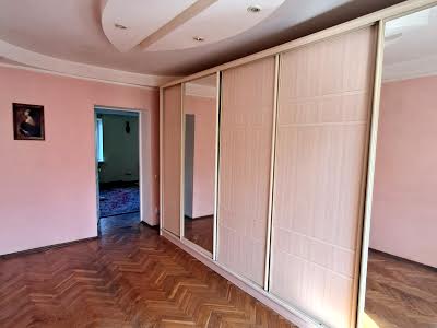 квартира по адресу Леси Украинки бульв., 5