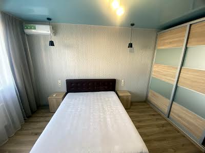квартира за адресою Ревуцького вул., 40-В