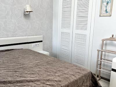 квартира за адресою Регенераторна вул., 4 к8