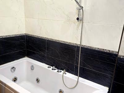 квартира за адресою Петропавлівська вул., 40
