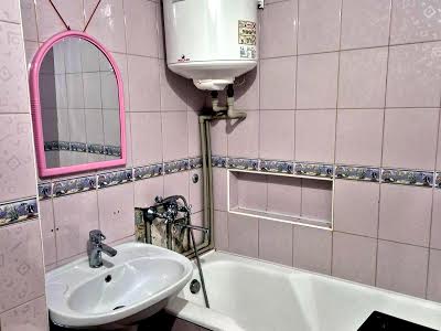 квартира за адресою Привокзальна вул., 8