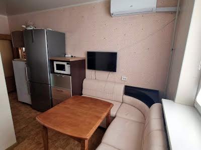 квартира за адресою Леся Сердюка вул. (Командарма Корка), 20