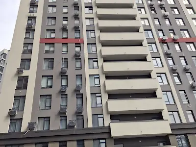 квартира за адресою Любомира Гузара просп. (Космонавта Комарова), 13