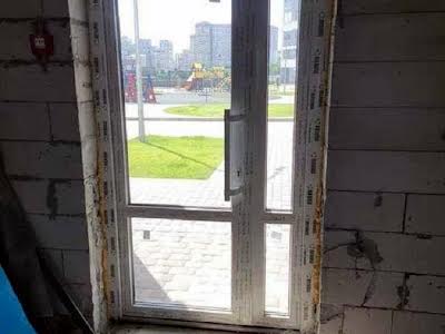 комерційна за адресою Ревуцького вул., 40-В