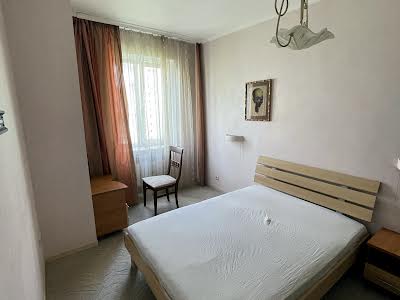 квартира за адресою Машинобудівна вул., 34