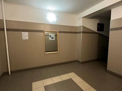квартира за адресою Лабораторна вул., 14