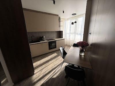 квартира за адресою Новопольова вул., 2