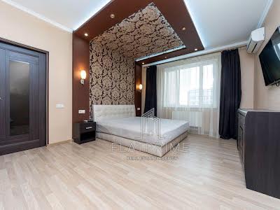 квартира за адресою Драгоманова вул., 6/1