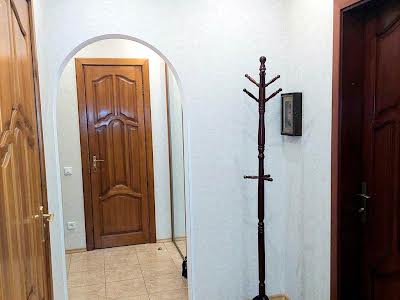 квартира за адресою Федора Ернста вул., 12