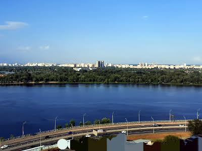 квартира за адресою Набережно-Рибальська вул., 27