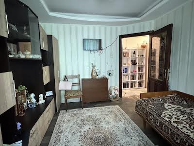 квартира за адресою Сулеймана Стальського вул., 6