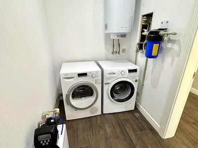 квартира за адресою Дмитрівська вул., 75