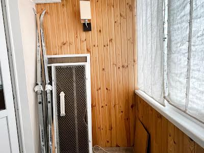 квартира за адресою Композитора Лятошинського вул., 14-А