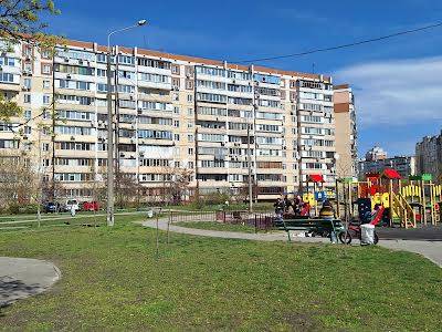 квартира за адресою Сержа Лифаря вул. (Олександра Сабурова), 18