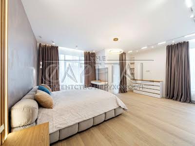 квартира за адресою Буслівська вул., 12