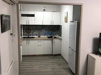 квартира по адресу Кловский спуск, 12-А