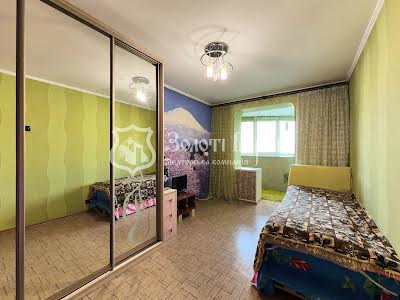 квартира по адресу Драгоманова ул., 5