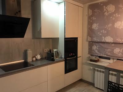 квартира за адресою Урлівська вул., 20