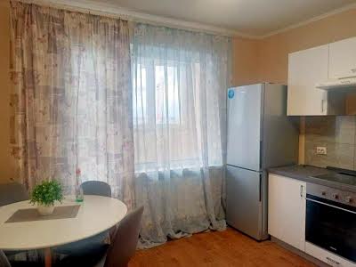 квартира за адресою Ревуцького вул., 54