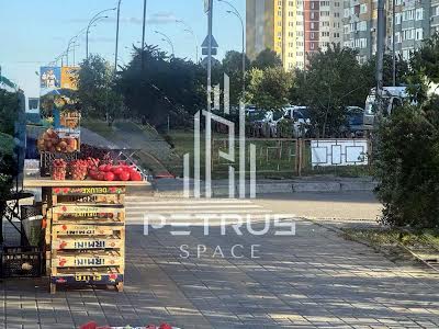 квартира за адресою Софії Русової вул., 3