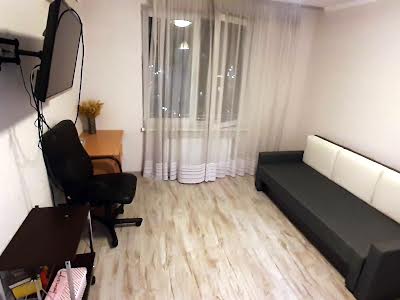 квартира за адресою Академіка Глушкова просп., 9-В