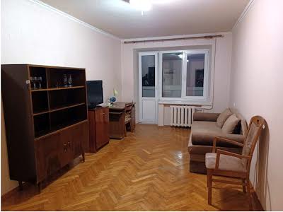 квартира за адресою Науки просп., 13