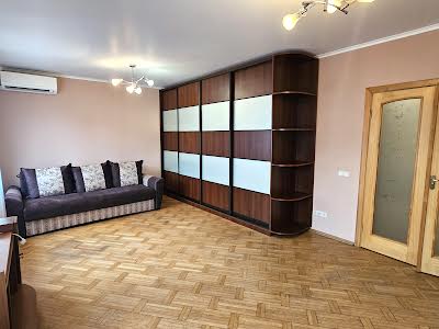 квартира за адресою Бориса Гмирі вул., 9-В