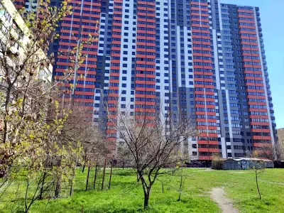 квартира за адресою Володимира Сосюри вул., 6