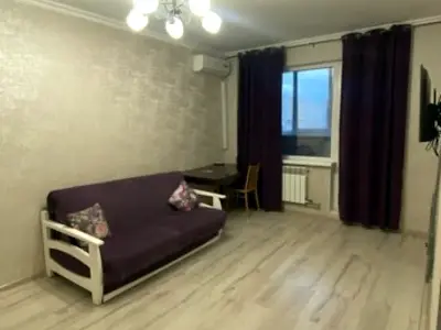 квартира за адресою Академіка Заболотного вул., 18