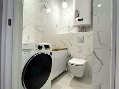 квартира за адресою Регенераторна вул., 4