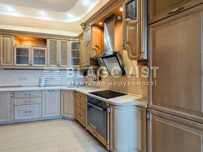 квартира за адресою Старонаводницька вул., 6-Б