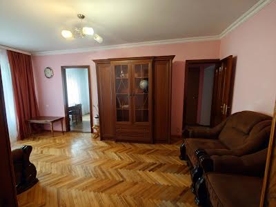 квартира за адресою Будівельників вул., 12