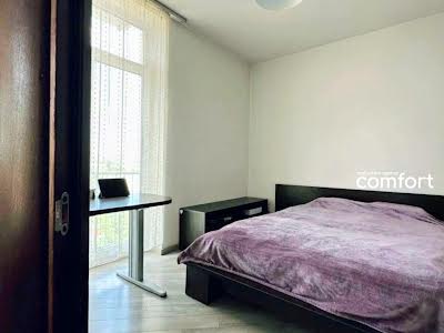 квартира за адресою Регенераторна вул., 4к2