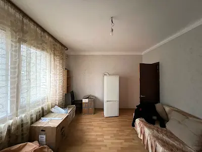 будинок за адресою Листопадна вул., 1а