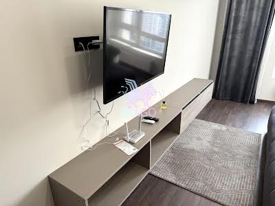 квартира за адресою Зарічна вул., 4