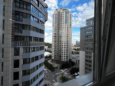 квартира за адресою Андрія Верхогляда вул. (Михайла Драгомирова), 14б