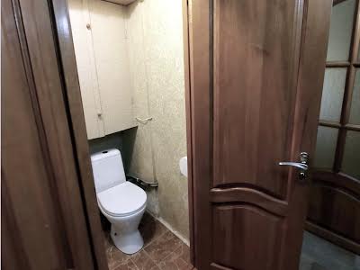 квартира за адресою Ореста Левицького вул. (Академіка Курчатова), 3